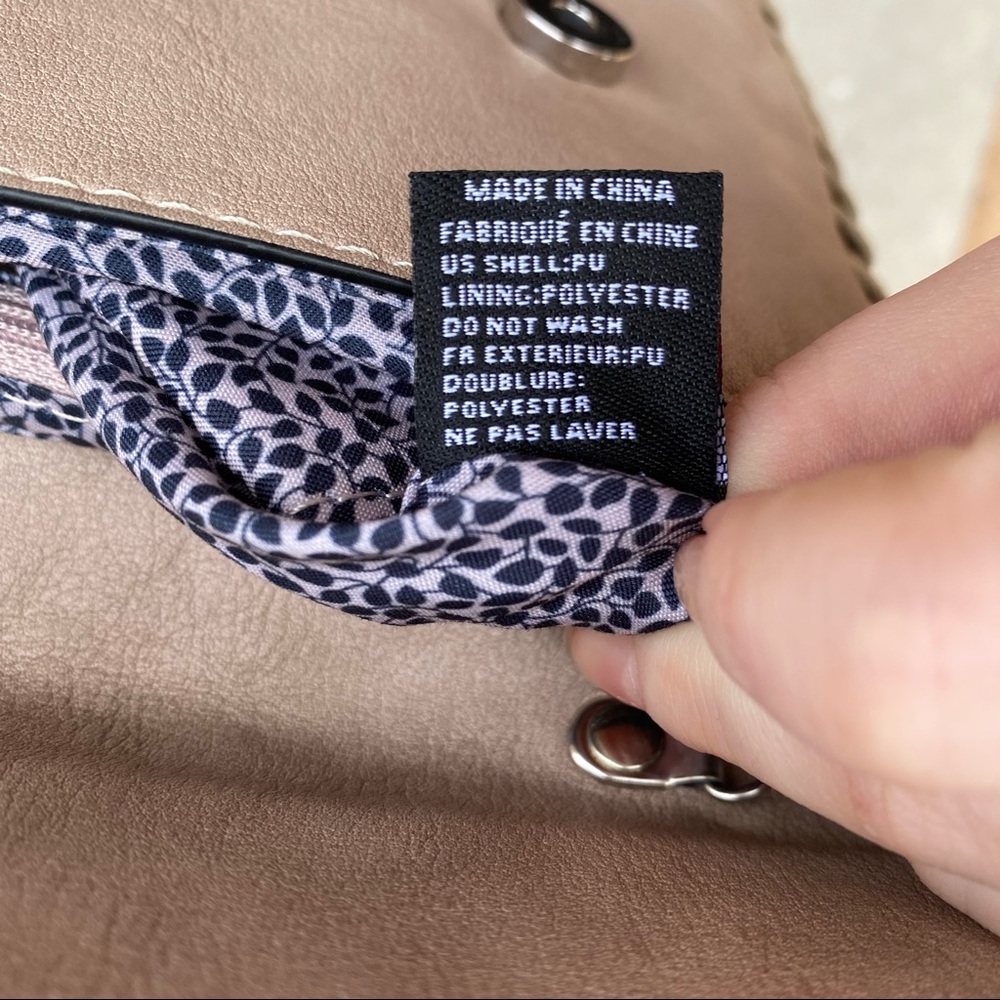 NWT urban expressions solid tan crossbody - Picture 5 of 10